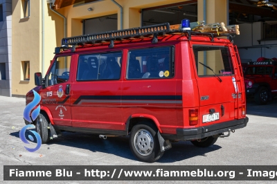 Fiat Ducato 4x4 I serie II Restyle
Vigili del Fuoco
Unione distrettuale di Cles
Corpo Volontario di Coredo (TN)
VF D74 TN
Parole chiave: Fiat Ducato_4x4_Iserie_IIRestyle VFD74TN