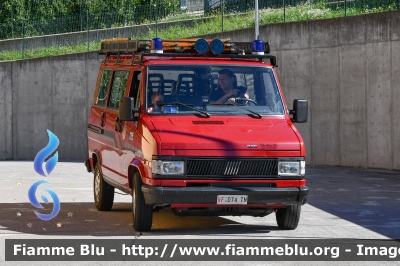 Fiat Ducato 4x4 I serie II Restyle
Vigili del Fuoco
Unione distrettuale di Cles
Corpo Volontario di Coredo (TN)
VF D74 TN
Parole chiave: Fiat Ducato_4x4_Iserie_IIRestyle VFD74TN