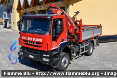 Iveco Trakker 4x4 II serie
Vigili del Fuoco
Unione Distrettuale di Cles
Veicolo ospitato dal corpo di Coredo (TN)
VF 5K8 TN
Parole chiave: Iveco Trakker_4x4_IIserie VF5K8TN