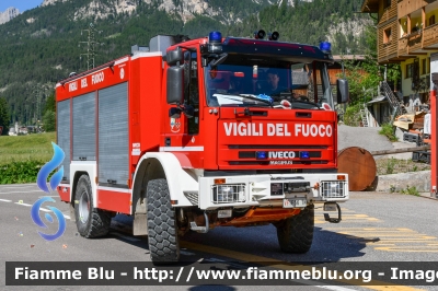 Iveco EuroCargo 135E24 4x4 I serie
Vigili del Fuoco
Unione distrettuale di Fassa
Corpo Volontario di Mazzin di Fassa (TN)
Allestimento Iveco Magirus
VF F56 TN
Parole chiave: Iveco EuroCargo_135E24_4x4_Iserie VFF56TN