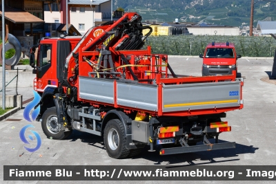 Iveco Trakker 4x4 II serie
Vigili del Fuoco
Unione Distrettuale di Cles
Veicolo ospitato dal corpo di Coredo (TN)
VF 5K8 TN
Parole chiave: Iveco Trakker_4x4_IIserie VF5K8TN