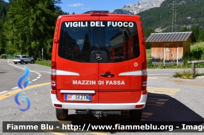 Mercedes-Benz Sprinter 4x4 III serie
Vigili del Fuoco
Unione distrettuale di Fassa
Corpo Volontario di Mazzin di Fassa (TN)
VF 5K2 TN
Parole chiave: Mercedes-Benz Sprinter_4x4_IIIserie VF5K2TN