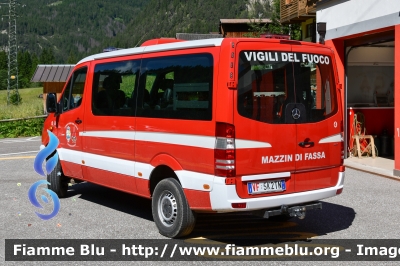 Mercedes-Benz Sprinter 4x4 III serie
Vigili del Fuoco
Unione distrettuale di Fassa
Corpo Volontario di Mazzin di Fassa (TN)
VF 5K2 TN
Parole chiave: Mercedes-Benz Sprinter_4x4_IIIserie VF5K2TN