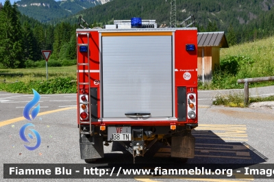 Land Rover Defender 130
Vigili del Fuoco
Unione distrettuale di Fassa
Corpo Volontario di Mazzin di Fassa (TN)
VF J38 TN
Parole chiave: Land-Rover Defender_130 VFJ38TN