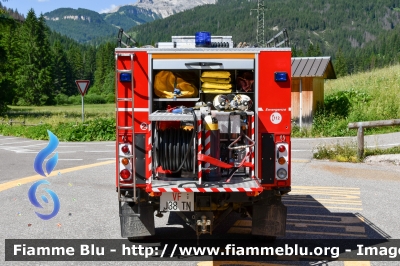 Land Rover Defender 130
Vigili del Fuoco
Unione distrettuale di Fassa
Corpo Volontario di Mazzin di Fassa (TN)
VF J38 TN
Parole chiave: Land-Rover Defender_130 VFJ38TN