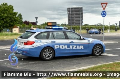 Bmw 318 Touring F31 restyle
Polizia di Stato
Polizia Stradale
Allestimento Marazzi
Decorazione Grafica Artlantis
POLIZIA M0370
Parole chiave: Bmw 318_Touring_F31_restyle POLIZIAM0370 Giro_D_Italia_2021