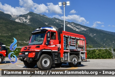 Mercedes-Benz U427
Vigili del Fuoco
Unione distrettuale di Mezzolombardo
Corpo Volontario di Spormaggiore (TN)
Allestimento BAI
VF 7D5 TN
Parole chiave: Mercedes-Benz U427 VF7D5TN