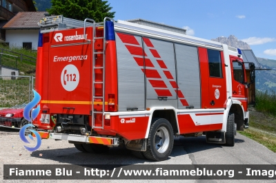 Mercedes-Benz Atego
Vigili del Fuoco
Unione distrettuale di Fassa
Corpo Volontario di Vigo di Fassa (TN)
Allestimento Rosenbauer
VF K85 TN
Parole chiave: Mercedes-Benz Atego VFK85TN