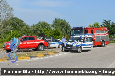 Fiat Doblò III serie
Polizia Municipale - Polizia del Delta
Postazione di Codigoro
Ufficio mobile allestimento Focaccia
POLIZIA LOCALE YA 618 AJ
Parole chiave: POLIZIALOCALEYA618AJ Fiat Doblò_IIIserie