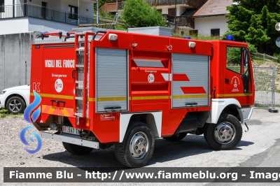 Bucher
Vigili del Fuoco
Unione distrettuale di Fassa
Corpo Volontario di Vigo di Fassa (TN)
Allestimento Kofler Fahrzeugbau
VF 5A7 TN
Parole chiave: Bucher VF5A7TN