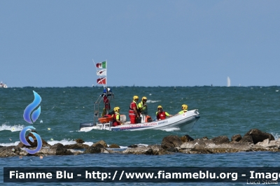 Gommone
Croce Rossa Italiana
Comitato Provinciale di Ravenna
Parole chiave: Air_Show_2018 Valore_Tricolore_2018