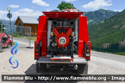 Land Rover Defender 130
Vigili del Fuoco
Unione distrettuale di Fassa
Corpo Volontario di Vigo di Fassa (TN)
VF G38 TN
Parole chiave: Land-Rover Defender_130 VFG38TN