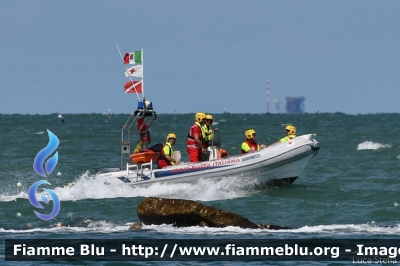 Gommone
Croce Rossa Italiana
Comitato Provinciale di Ravenna
Parole chiave: Air_Show_2018 Valore_Tricolore_2018