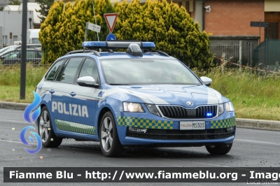 Skoda Octavia Wagon V serie
Polizia di Stato
Polizia Stradale
Allestimento Focaccia
Decorazione Grafica Artlantis
POLIZIA M5303
Parole chiave: Skoda Octavia_Wagon_Vserie POLIZIAM5303 Giro_D_Italia_2021