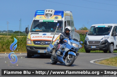 Bmw R850RT II serie
Polizia di Stato
Polizia Stradale
POLIZIA M2700
in scorta al Giro
Adriatica Ionica Race 2021
Parole chiave: Bmw R850RT_IIserie Adriatica_Ionica_Race_2021