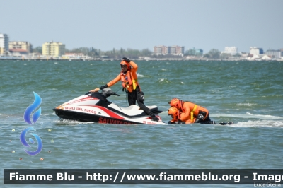 Bombardier Sea Doo GTI 4-Tec 130
Vigili del Fuoco
Comando Provinciale di Forlì Cesena
Nucleo Salvamento Acquatico
VF MDA 26 
Parole chiave: Bombardier Sea_ Doo GTI_4-Tec_130 VFMDA26 