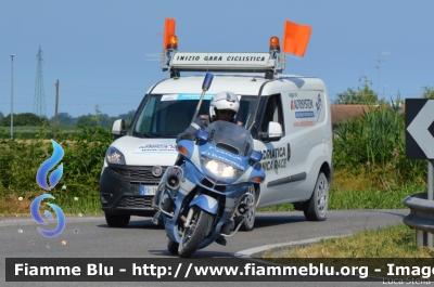 Bmw R850RT II serie
Polizia di Stato
Polizia Stradale
POLIZIA M2700
in scorta al Giro
Adriatica Ionica Race 2021
Parole chiave: Bmw R850RT_IIserie Adriatica_Ionica_Race_2021