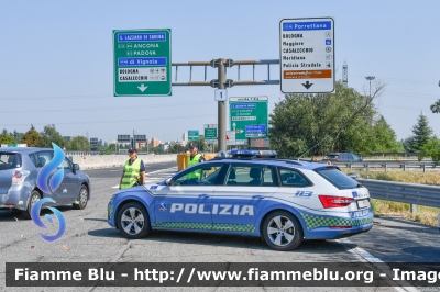 Skoda Superb Wagon III serie restyle
Polizia di Stato
Polizia Autostradale
 in servizio sulla rete Autostrade per l'Italia
Allestimento Focaccia
POLIZIA M6060
Parole chiave: Skoda Superb_Wagon_IIIserie_restyle POLIZIAM6060