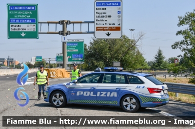 Skoda Superb Wagon III serie restyle
Polizia di Stato
Polizia Autostradale
 in servizio sulla rete Autostrade per l'Italia
Allestimento Focaccia
POLIZIA M6060
Parole chiave: Skoda Superb_Wagon_IIIserie_restyle POLIZIAM6060