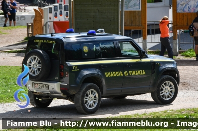 Land-Rover Defender 110 II serie
Guardia di Finanza
Soccorso Alpino
Allestimento Elevox
GdiF 569 BQ
Parole chiave: Land-Rover Defender_110_IIserie  GdiF569BQ 