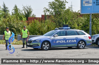 Skoda Superb Wagon III serie restyle
Polizia di Stato
Polizia Autostradale
 in servizio sulla rete Autostrade per l'Italia
Allestimento Focaccia
POLIZIA M6060
Parole chiave: Skoda Superb_Wagon_IIIserie_restyle POLIZIAM6060