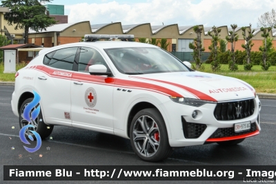 Maserati Levante
Croce Rossa Italiana
Comitato Locale di Modena
CRI 975 AG
Parole chiave: Maserati Levante CRI975AG Automedica Giro_D_Italia_2021