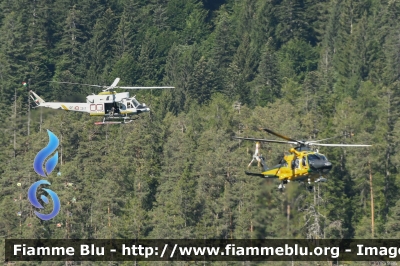 Agusta-Bell AB412
Guardia di Finanza
Reparto Operativo Aereonavale
Sezione Aerea di Bolzano
Volpe 217
Parole chiave: Agusta-Bell AB412 217