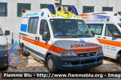 Fiat Ducato III serie
Repubblica di San Marino
Pubblica Assistenza Croce Bianco Azzurra
Punto Medico Avanzato
Allestimento Aricar
Parole chiave: Fiat Ducato_IIIserie Ambulanza