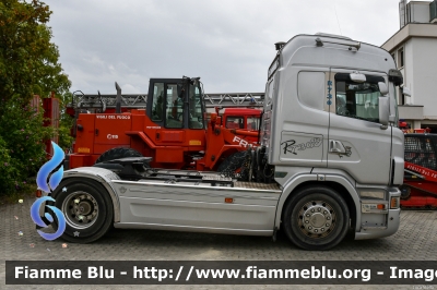 Scania R730
Vigili del Fuoco
Comando Provinciale Forlì-Cesena
VF 32740
Parole chiave: Scania R730 VF32740