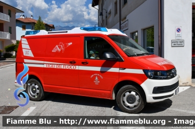 Volkswagen Transporter T6
Vigili del Fuoco
Unione Distrettuale di Cles
Corpo Volontario di Tassullo (TN)
Allestimento Kofler Fahrzeugbau
VF 3L3 TN
Parole chiave: Volkswagen Transporter_T6 VF3L3TN