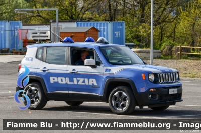 Jeep Renegade
Polizia di Stato
Polizia Stradale
Allestita Nuova Carrozzeria Torinese
POLIZIA N5805
Parole chiave: Jeep Renegade  POLIZIAN5805