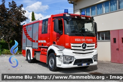 Mercedes-Benz Actros 2143 IV serie
Vigili del Fuoco
Unione Distrettuale di Cles
Corpo Volontario di Taio (TN)
Allestimento Kofler Fahrzeugbau
Veicolo con trazione idraulica sull'asse anteriore
VF 9L8 TN
Parole chiave: Mercedes-Benz Actros_2143_IVserie VF9L8TN