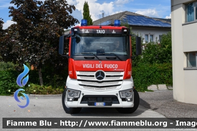 Mercedes-Benz Actros 2143 IV serie
Vigili del Fuoco
Unione Distrettuale di Cles
Corpo Volontario di Taio (TN)
Allestimento Kofler Fahrzeugbau
Veicolo con trazione idraulica sull'asse anteriore
VF 9L8 TN
Parole chiave: Mercedes-Benz Actros_2143_IVserie VF9L8TN