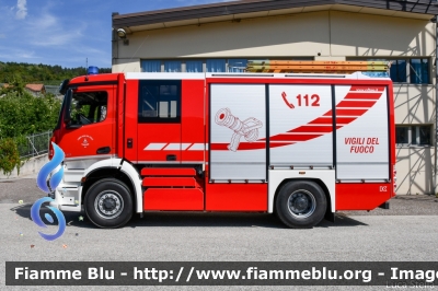 Mercedes-Benz Actros 2143 IV serie
Vigili del Fuoco
Unione Distrettuale di Cles
Corpo Volontario di Taio (TN)
Allestimento Kofler Fahrzeugbau
Veicolo con trazione idraulica sull'asse anteriore
VF 9L8 TN
Parole chiave: Mercedes-Benz Actros_2143_IVserie VF9L8TN