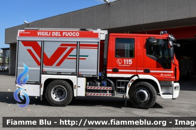 Iveco EuroCargo 120E25 IV serie - NewCity 2020
Vigili del Fuoco
Comando Provinciale di Parma
AutoPompaSerbatoio allestimento Magirus
VF 30712
Parole chiave: Iveco EuroCargo_120E25_IVserie - NewCity_2020 VF30712