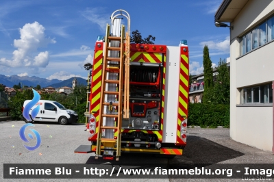 Mercedes-Benz Actros 2143 IV serie
Vigili del Fuoco
Unione Distrettuale di Cles
Corpo Volontario di Taio (TN)
Allestimento Kofler Fahrzeugbau
Veicolo con trazione idraulica sull'asse anteriore
VF 9L8 TN 
Parole chiave: Mercedes-Benz Actros_2143_IVserie VF9L8TN