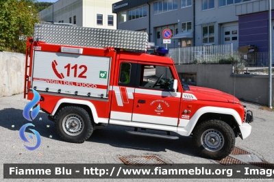 Iveco Massif
Vigili del Fuoco
Unione Distrettuale di Cles
Corpo Volontario di Taio (TN)
Allestimento Iveco Magirus
VF 2K2 TN
Parole chiave: Iveco Massif VF2K2TN