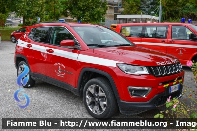 Jeep Compass
Vigili del Fuoco
Unione Distrettuale di Trento
VF 8X5 TN
Parole chiave: Jeep Compass VF8X5TN