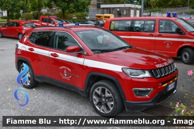 Jeep Compass
Vigili del Fuoco
Unione Distrettuale di Trento
VF 8X5 TN
Parole chiave: Jeep Compass VF8X5TN