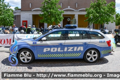 Skoda Octavia Wagon V serie
Polizia di Stato
Polizia Stradale
Allestimento Focaccia
POLIZIA M4807
in scorta al Giro d'Italia 2024
Parole chiave: Skoda Octavia_Wagon_Vserie   POLIZIAM4807 Giro_D_Italia_2024