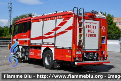 Mercedes-Benz Arocs 1832
Vigili del Fuoco
Comando Provinciale di Parmama
Bimodale (strada-rotaia)
Allestimento BAI
VF 30911
Parole chiave: Mercedes-Benz Arocs_1832 VF30911