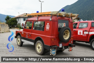 Fiat Campagnola II serie
Vigili del Fuoco
Unione Distrettuale di Cles
Corpo Volontario di Preghena (TN)
Veicolo storico in servizio fino al 2019
VF 9T7 TN
Parole chiave: Fiat Campagnola_IIserie VF9T7TN