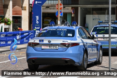 Alfa Romeo Nuova Giulia Q4 Restyle
Polizia di Stato
Polizia Stradale
POLIZIA N5996
In Scorta al Giro D’Italia 2024
Auto 41
Parole chiave: Alfa-Romeo Nuova_Giulia_Q4_Restyle POLIZIAN5996 Giro_D_Italia_2024