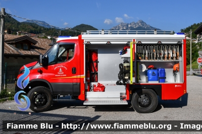 Iveco Daily 4x4 VI serie restyle
Vigili del Fuoco
Unione Distrettuale Alto Garda e Ledro
Corpo Volontario di Molina di Ledro
Allestimento Divitec
VF 0M5 TN
Parole chiave: Iveco Daily_4x4_VIserie_restyle VF0M5TN