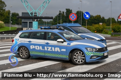 Vokswagen Passat Variant VIII serie
Polizia di Stato
Polizia Stradale 
in servizio sulla rete CAV
POLIZIA M5152
Parole chiave: Vokswagen Passat_Variant_VIIIserie POLIZIAM5152