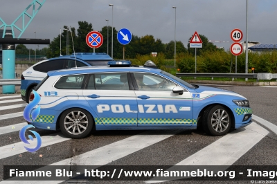 Vokswagen Passat Variant VIII serie
Polizia di Stato
Polizia Stradale 
in servizio sulla rete CAV
POLIZIA M5152
Parole chiave: Vokswagen Passat_Variant_VIIIserie POLIZIAM5152