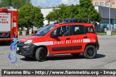 Fiat Nuova Panda 4x4 II serie
Vigili del Fuoco
Comando Provinciale di Parma
VF 30446
Parole chiave: Fiat Nuova_Panda_4x4_IIserie VF30446