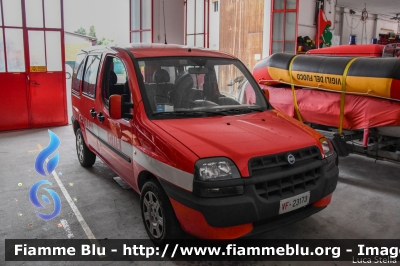 Fiat Doblò I Serie
Vigili del Fuoco
Comando Provinciale di Ferrara
Distaccamento Permanente di Cento
VF 23173
Parole chiave: Fiat Doblò_ISerie VF23173