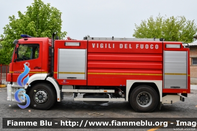 Mercedes-Benz Atego 1828 I serie
Vigili del Fuoco
Comando Provinciale di Ferrara
Distaccamento Permanente di Cento
AutoBottePompa allestimento Bai
VF 22572
Parole chiave: Mercedes-Benz Atego_1828_Iserie VF22752