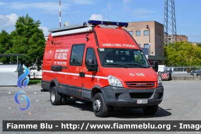 Iveco Daily IV serie
Vigili del Fuoco
Comando Provinciale di Parma
AutoFurgone/Unità di Crisi Locale allestimento Iveco-Magirus
VF 25384
Parole chiave: Iveco Daily_IVserie VF25384